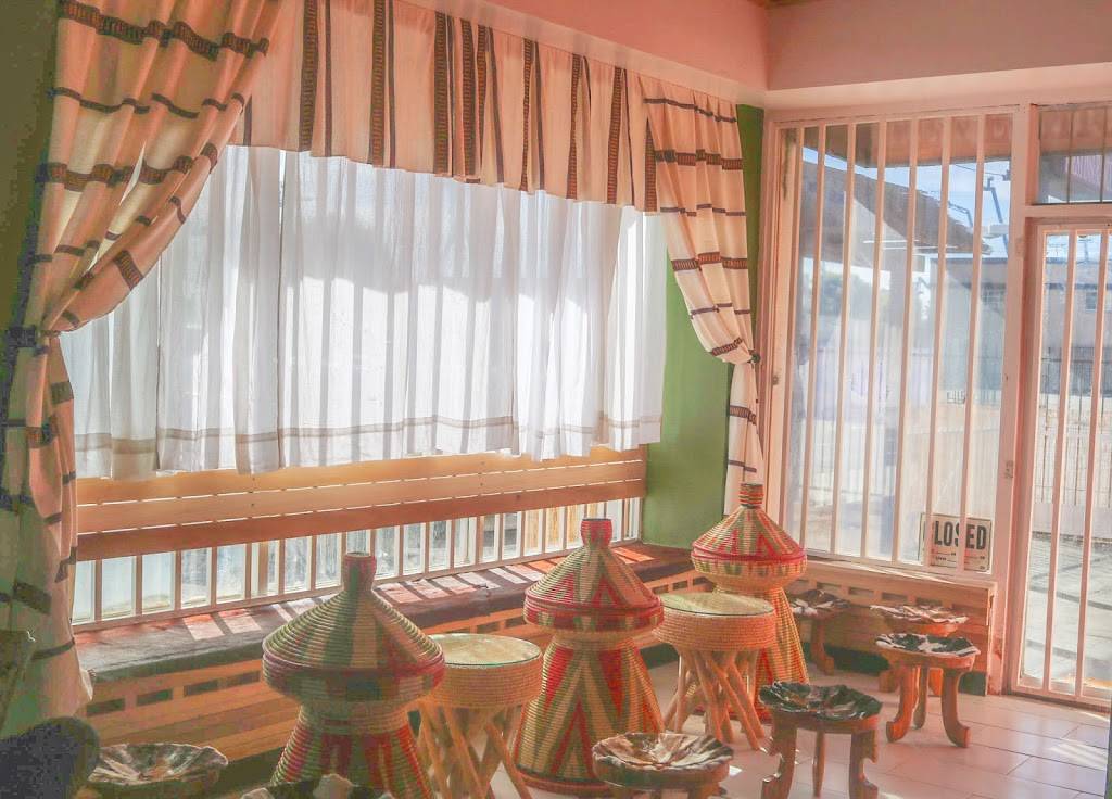 Emma Habesha Restaurant | restaurant | 726 N La Brea Ave, Inglewood, CA 90302, USA | 4243315650 OR +1 424-331-5650