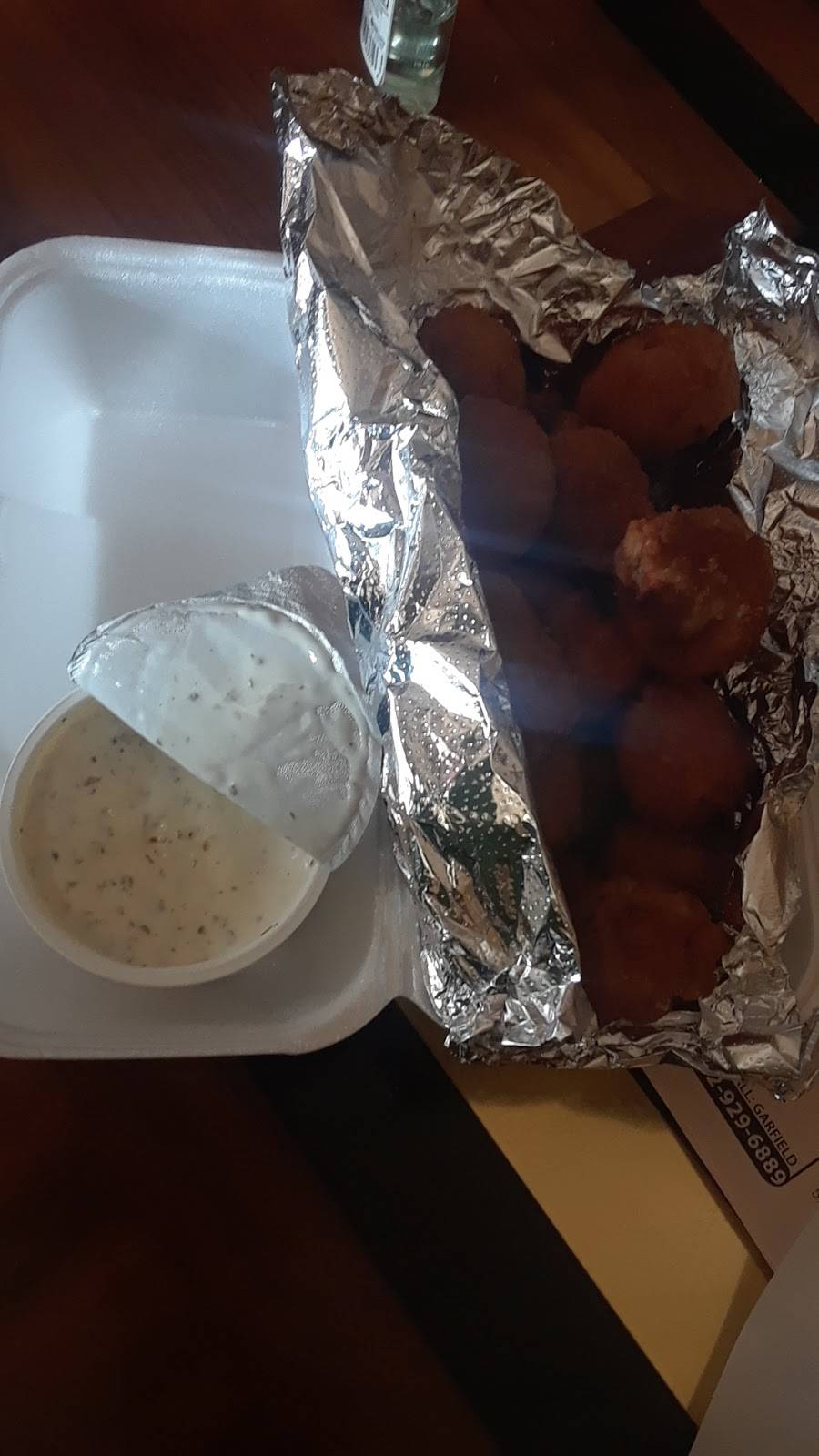 Rosatis Pizza of Carol Stream on Hiawatha | restaurant | 161 Hiawatha Dr, Carol Stream, IL 60188, USA | 6306539009 OR +1 630-653-9009