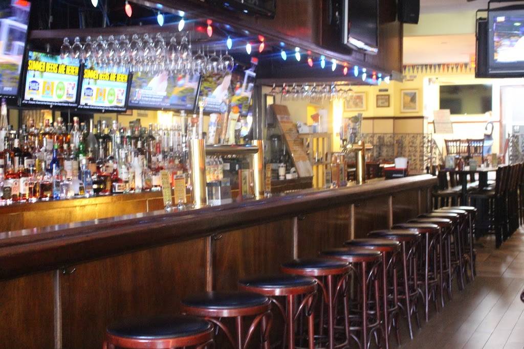 Cobblestones Pub and Biergarten | restaurant | 117-18 Queens Blvd, Forest Hills, NY 11375, USA | 7182639754 OR +1 718-263-9754