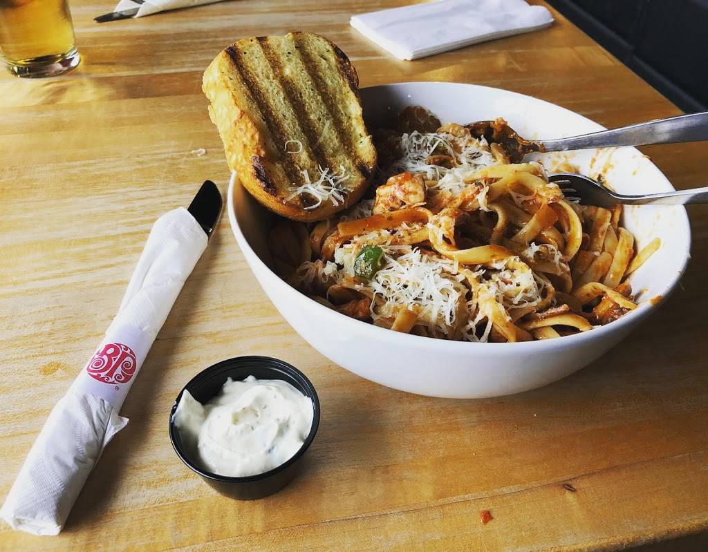 Boston Pizza | restaurant | 425 Bingemans Centre Dr, Kitchener, ON N2B 3X7, Canada | 5197458888 OR +1 519-745-8888