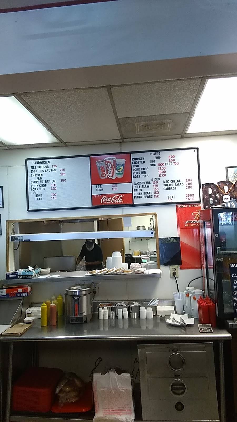 Boss Hogs Bar-B-Que | restaurant | 2314 E Bessemer Ave, Greensboro, NC 27405, USA | 3363701414 OR +1 336-370-1414