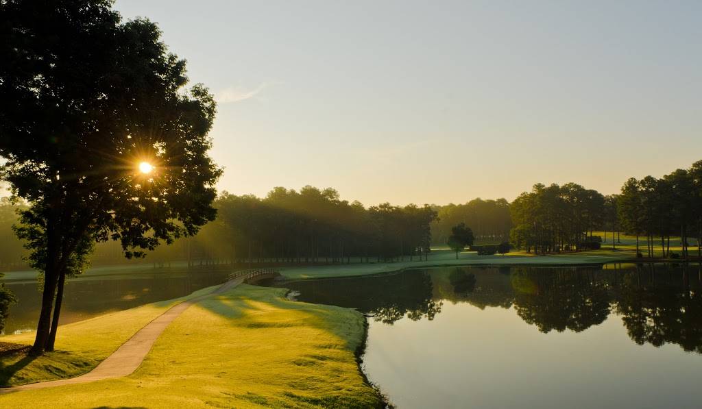 MacGregor Downs Country Club | restaurant | 430 St Andrews Ln, Cary, NC 27511, USA | 9194670146 OR +1 919-467-0146