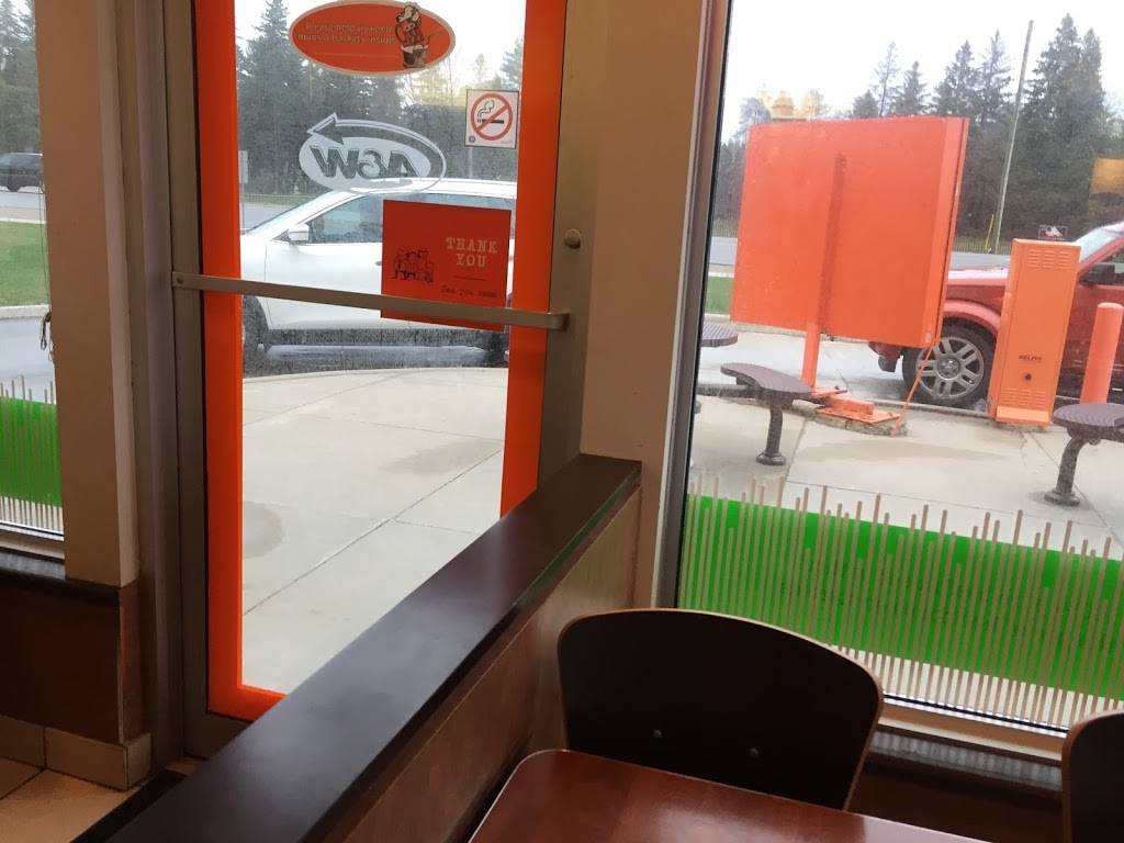A&W Canada | restaurant | 3315 Monarch Dr, Orillia, ON L3V 7Z4, Canada | 7053275353 OR +1 705-327-5353