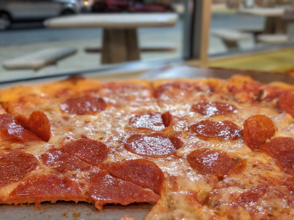 Piazza Italia (pizza) | restaurant | 7710 Ritchie Hwy, Glen Burnie, MD 21061, USA | 4105904990 OR +1 410-590-4990