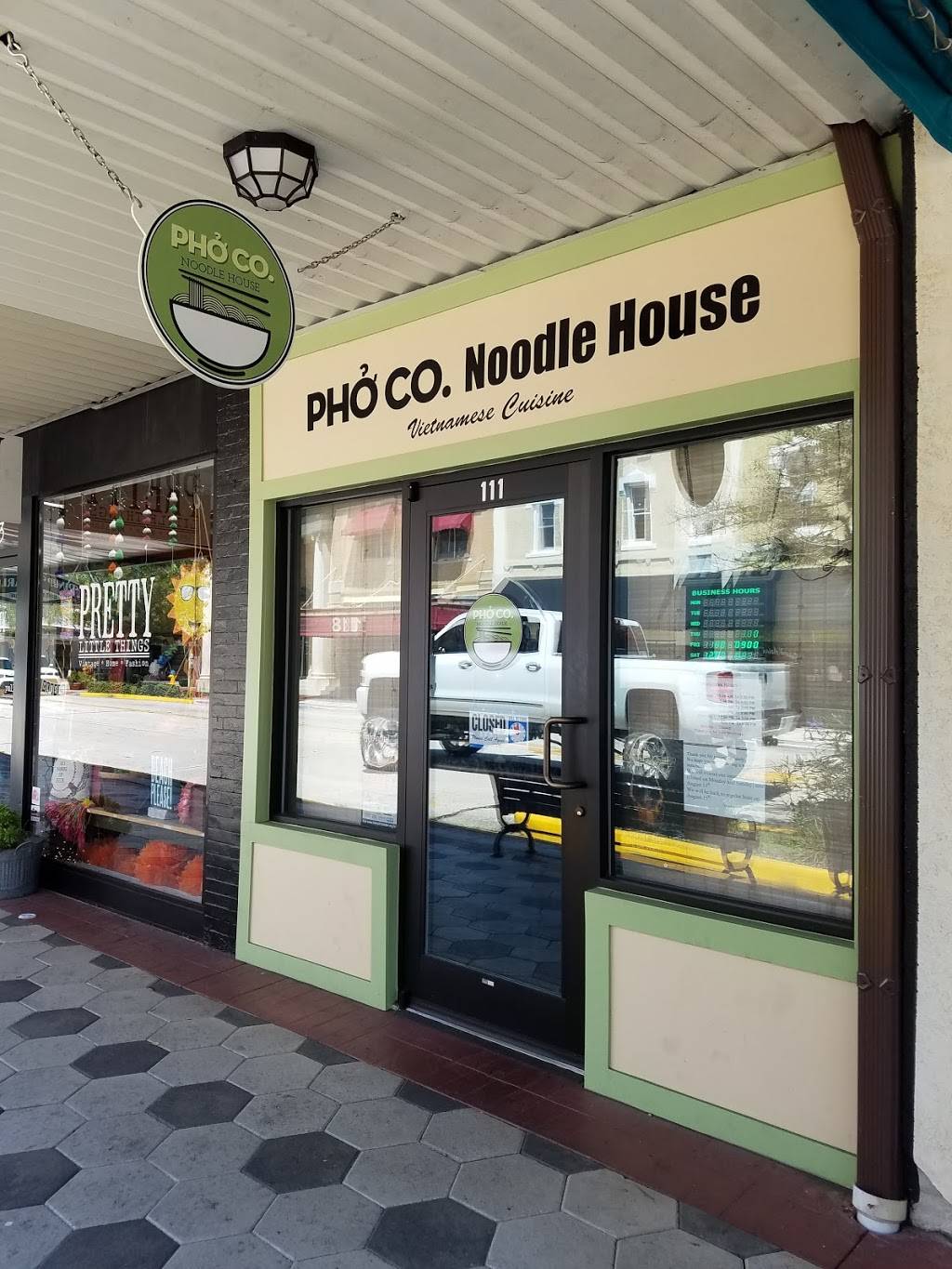 Pho Company Noodle House | restaurant | 111 N Woodland Blvd, DeLand, FL 32720, USA | 3866247623 OR +1 386-624-7623