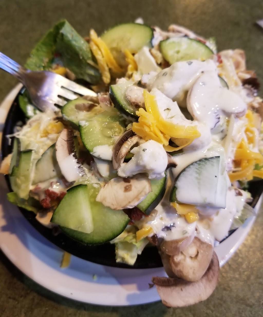 Toppers Pizza | restaurant | 18417 Soledad Canyon Rd, Santa Clarita, CA 91387, USA | 6612227888 OR +1 661-222-7888