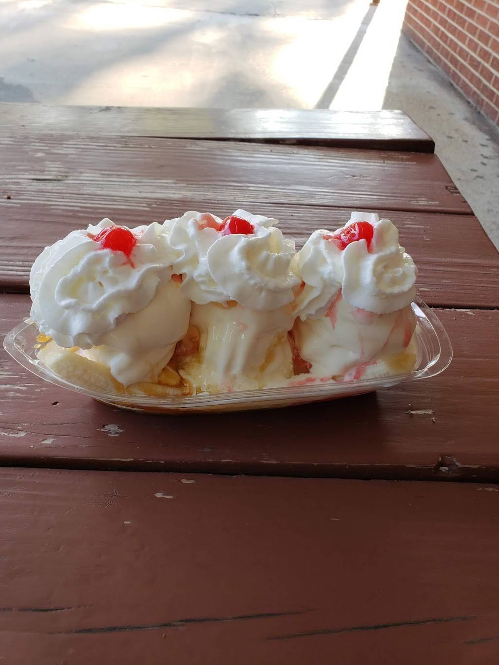 Sullivans Drive-In | restaurant | 811 S 1st St, Amite City, LA 70422, USA | 9857484505 OR +1 985-748-4505