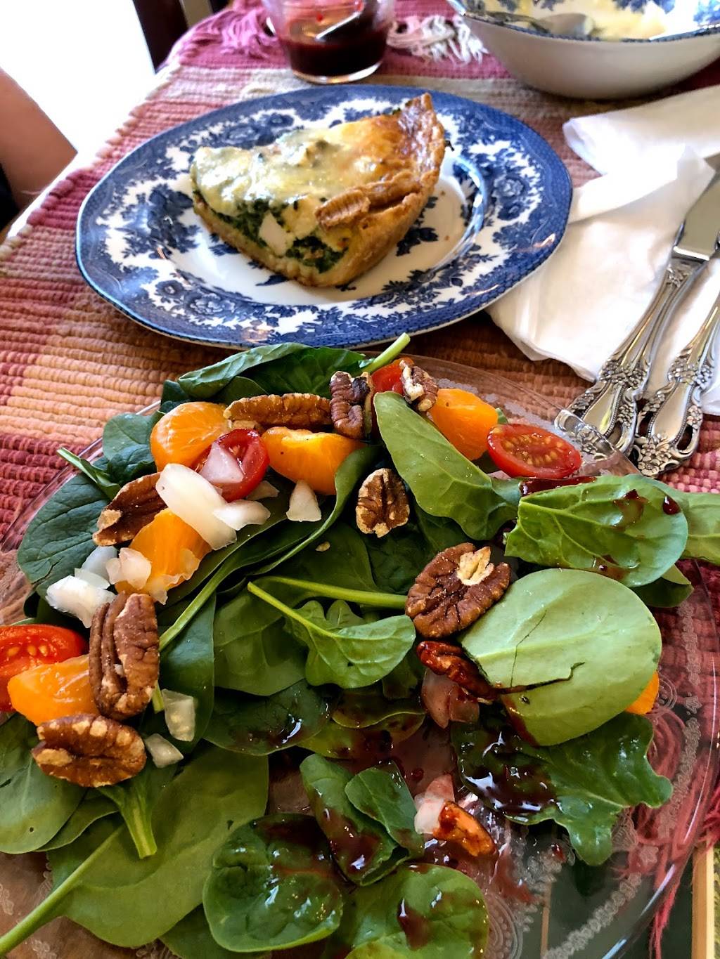 Boarding House Treasures & Tea Room | restaurant | 3903 Ellison St, Hope Mills, NC 28348, USA | 9104917777 OR +1 910-491-7777