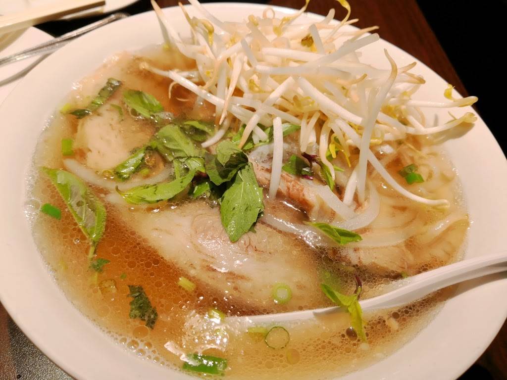 Ben Thanh | restaurant | 655 Fanshawe Park Rd W, London, ON N6G 5B4, Canada | 5194336346 OR +1 519-433-6346