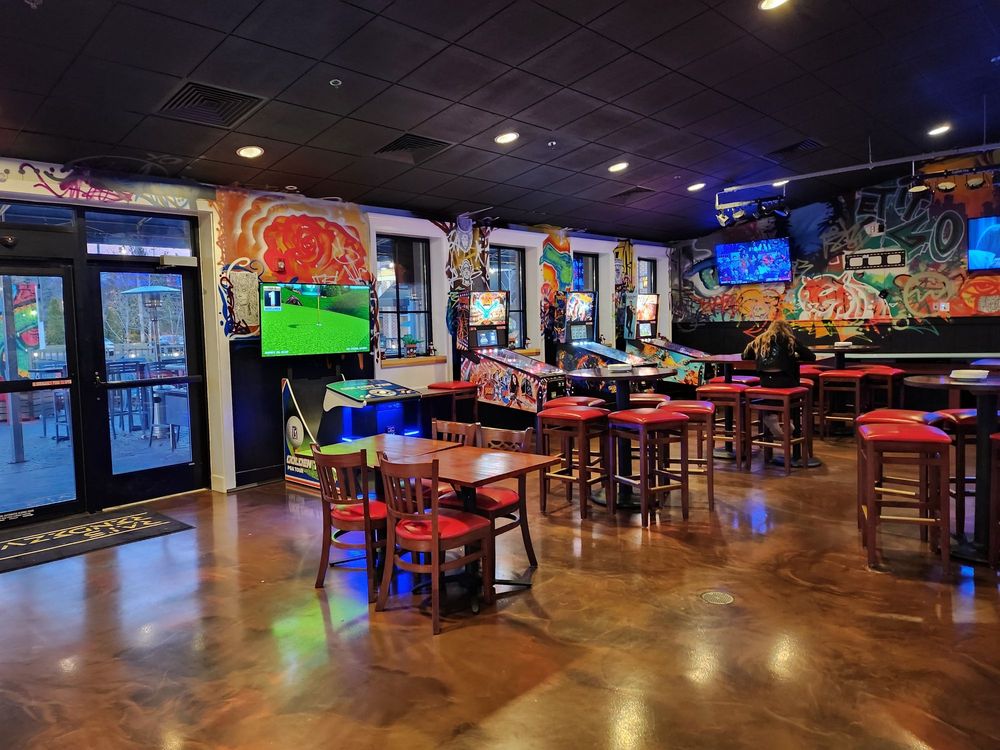 Rais Rendezvous Kitchen + Bar | restaurant | 44042 Pipeline Plaza, Ashburn, VA 20147, USA | 5714428027 OR +1 571-442-8027