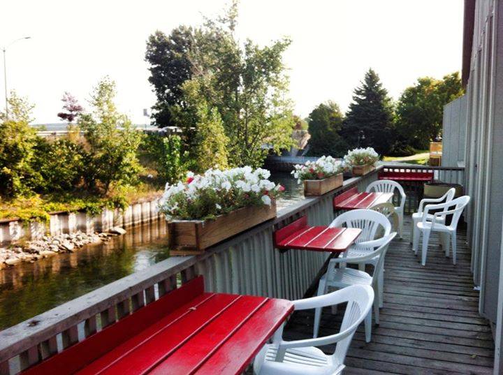 Paesanos Pizza | meal delivery | 447 E Front St, Traverse City, MI 49686, USA | 2319415740 OR +1 231-941-5740