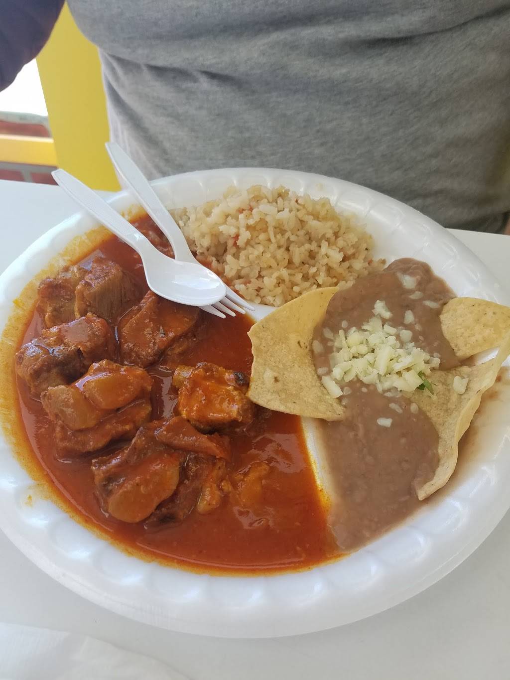 Tacos El Zorro | restaurant | 12849 Sherman Way, North Hollywood, CA 91605, USA | 8189826560 OR +1 818-982-6560