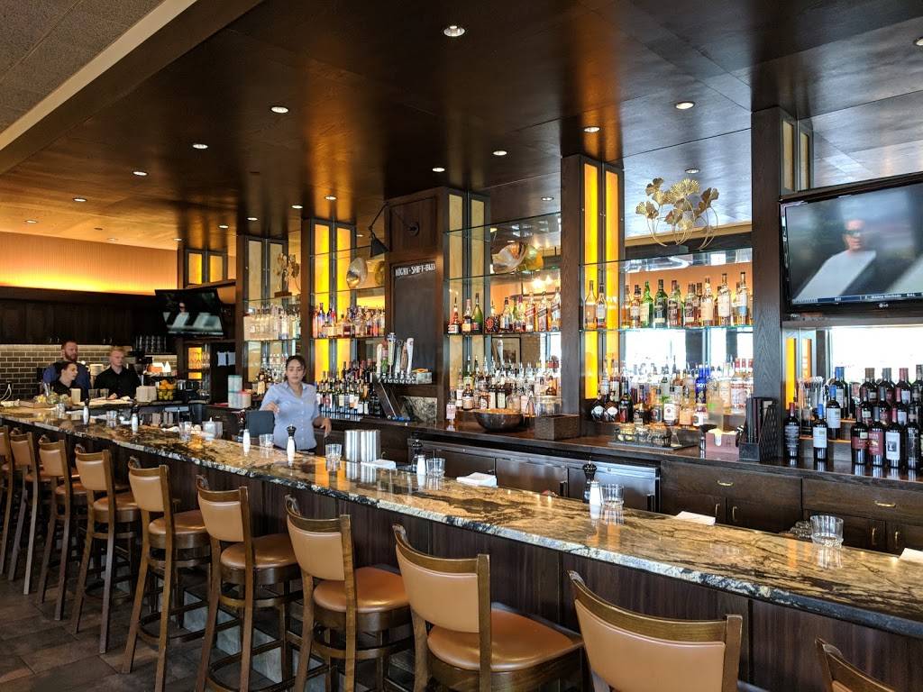 Burtons Grill | restaurant | 1 Cornerstone Square, Westford, MA 01886, USA | 9786921220 OR +1 978-692-1220