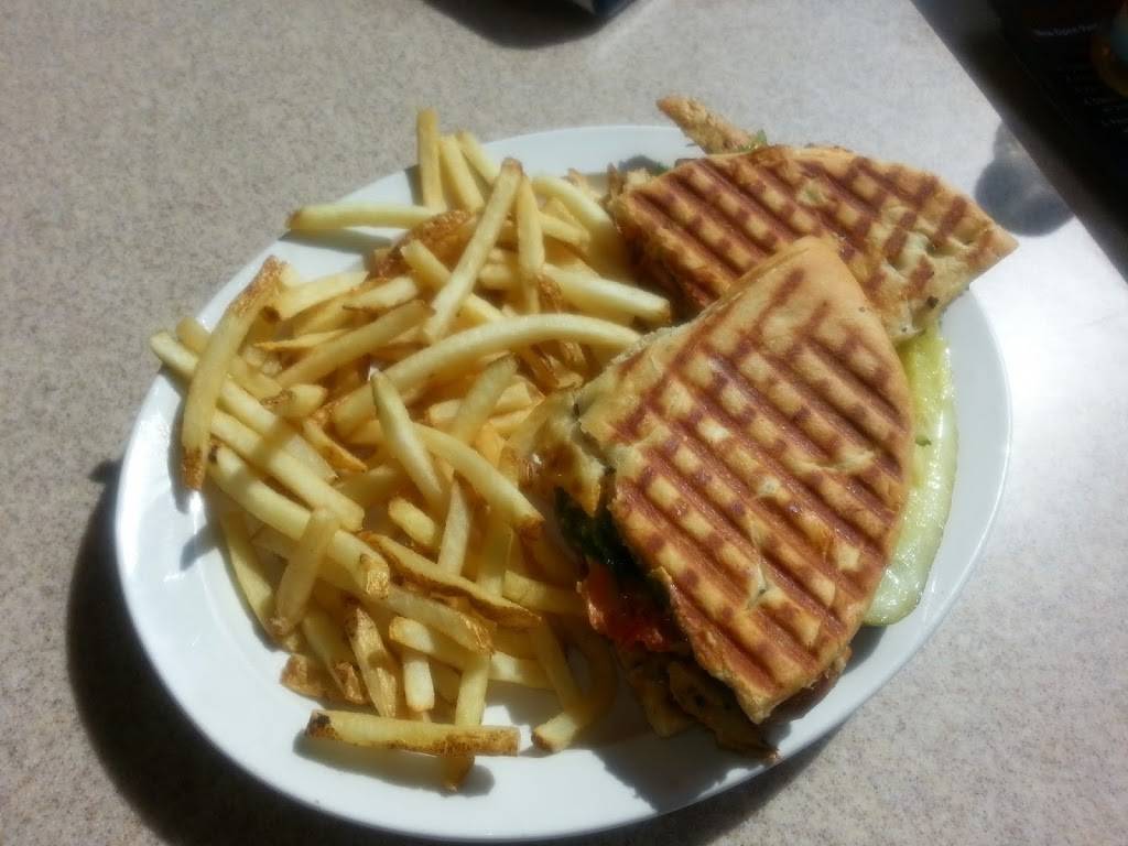 Olympia Grill | restaurant | 55 Crosspoint Pkwy #122, Getzville, NY 14068, USA | 7166367272 OR +1 716-636-7272