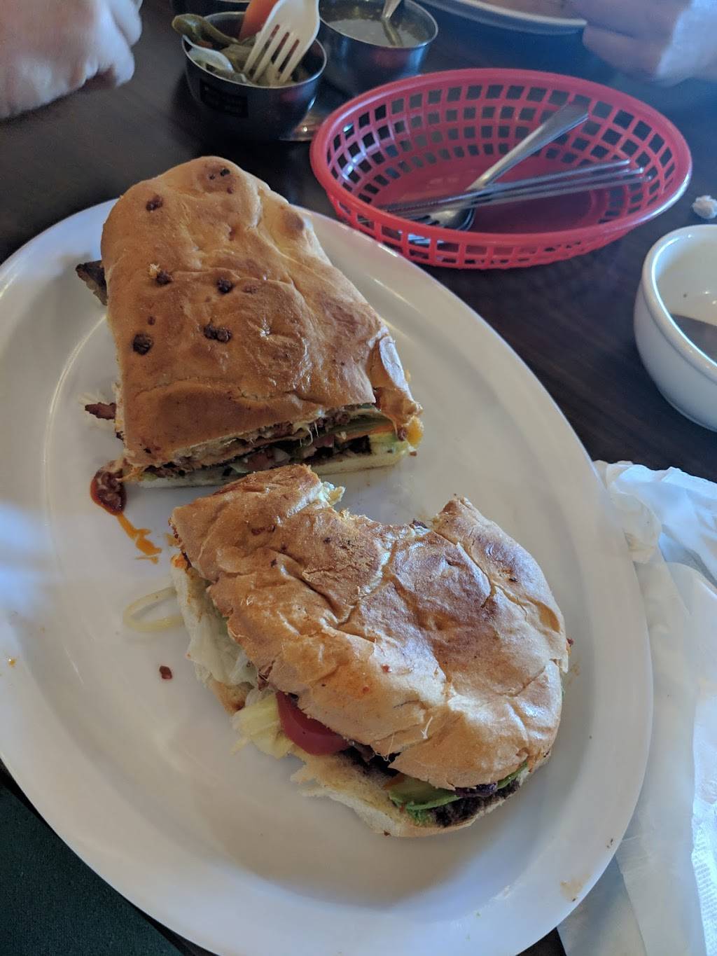 Taqueria Y Pupuseria La Herradura "lakewood" | restaurant | 11109 Pacific Hwy SW, Lakewood, WA 98499, USA | 2532123305 OR +1 253-212-3305