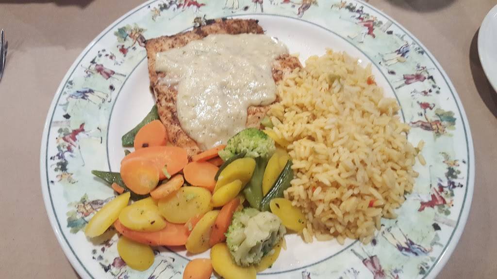 Sandpiper Grille | restaurant | 1702 S Pebble Beach Blvd, Sun City Center, FL 33573, USA | 8136347900 OR +1 813-634-7900