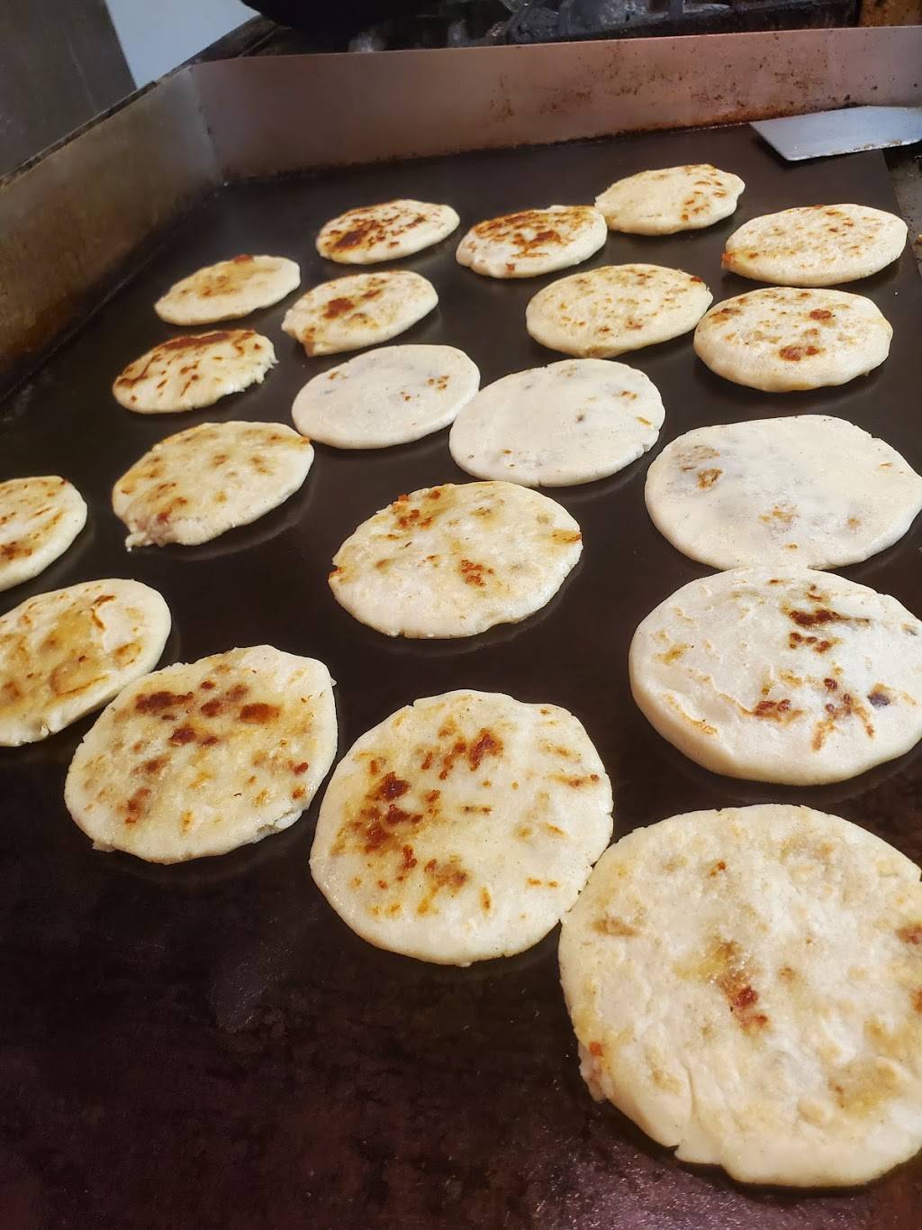 Taqueria Latino El Jr | restaurant | 7523 Long Point Rd, Houston, TX 77055, USA | 7136836799 OR +1 713-683-6799