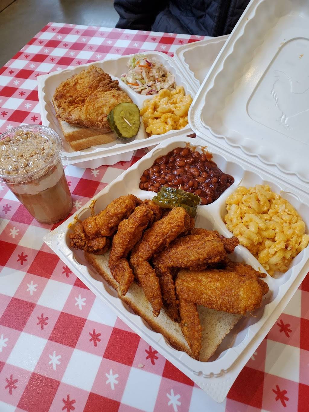 Hot Chicken Takeover | restaurant | 242 Main St, Westlake, OH 44145, USA | 4406381117 OR +1 440-638-1117