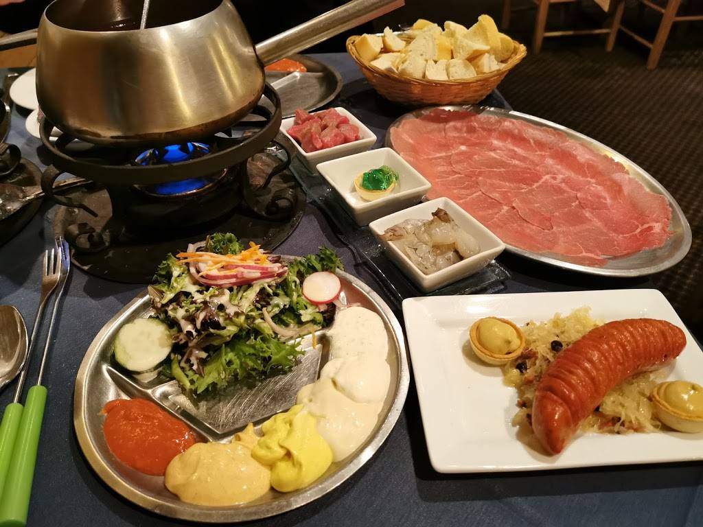 La Tyrolienne | restaurant | 2846 Rue Jules-Dallaire, Québec, QC G1V 2J8, Canada | 4186516905 OR +1 418-651-6905