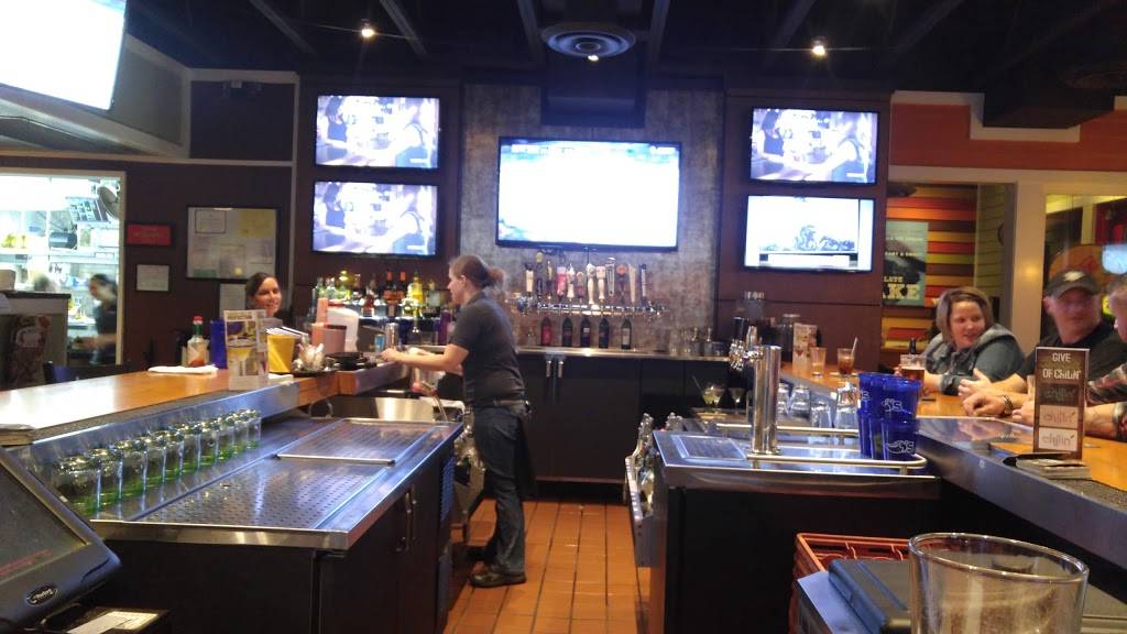 Chilis Grill & Bar | restaurant | 105 Town Centre Dr, Johnstown, PA 15904, USA | 8142663884 OR +1 814-266-3884