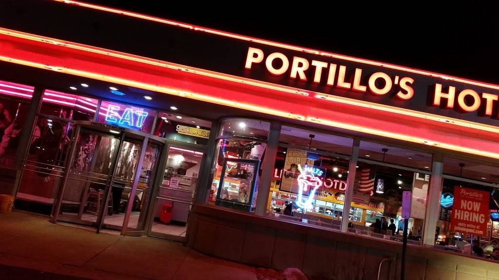 Portillos Hot Dogs | meal takeaway | 950 S Barrington Rd, Streamwood, IL 60107, USA | 6302136656 OR +1 630-213-6656