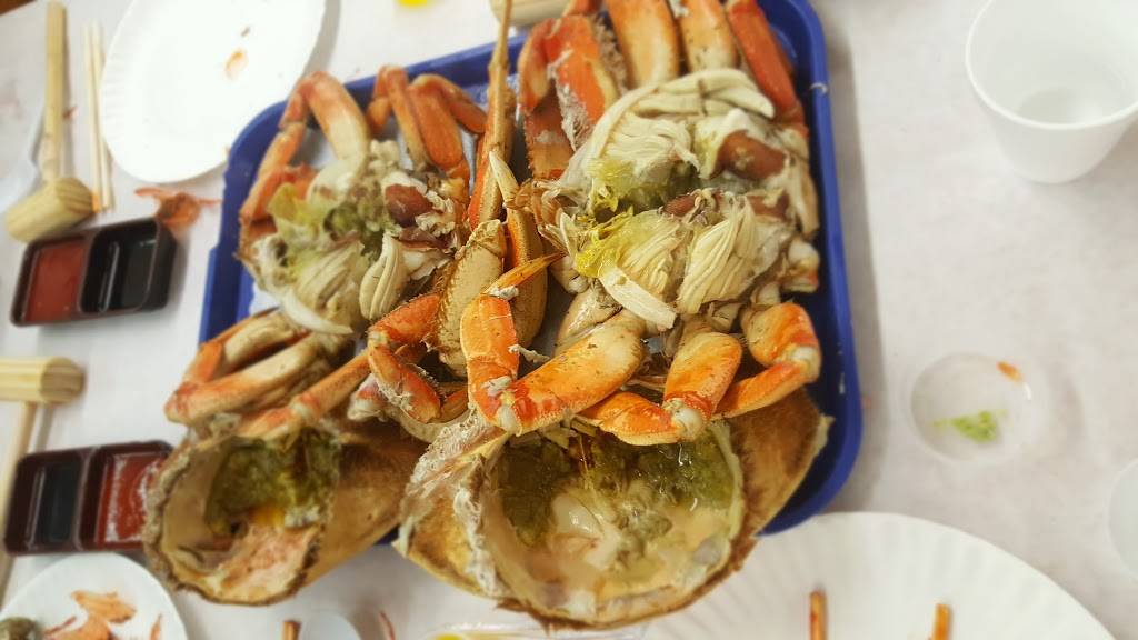 Pacific Fish Center & Restaurant | restaurant | 131 Fishermans Wharf, Redondo Beach, CA 90277, USA | 3103748420 OR +1 310-374-8420