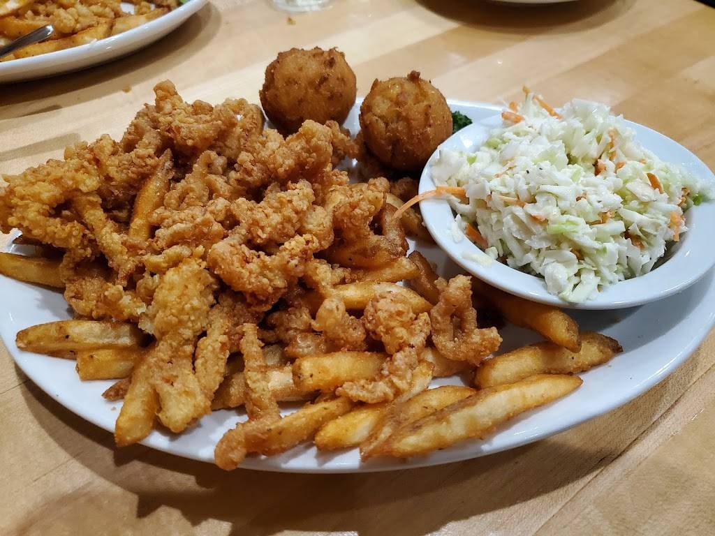 Surf Rider East Beach | restaurant | 9500 30th Bay St, Norfolk, VA 23518, USA | 7579175117 OR +1 757-917-5117