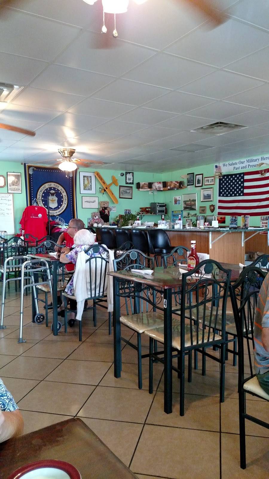 Pyper Kub Cafe & Restaurant | restaurant | 1890 SW 18th St, Williston, FL 32696, USA | 3525280376 OR +1 352-528-0376