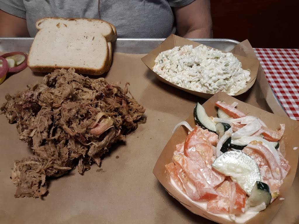 Soul Pig BBQ | restaurant | 135 S 2nd St, Decatur, IN 46733, USA | 2603019800 OR +1 260-301-9800