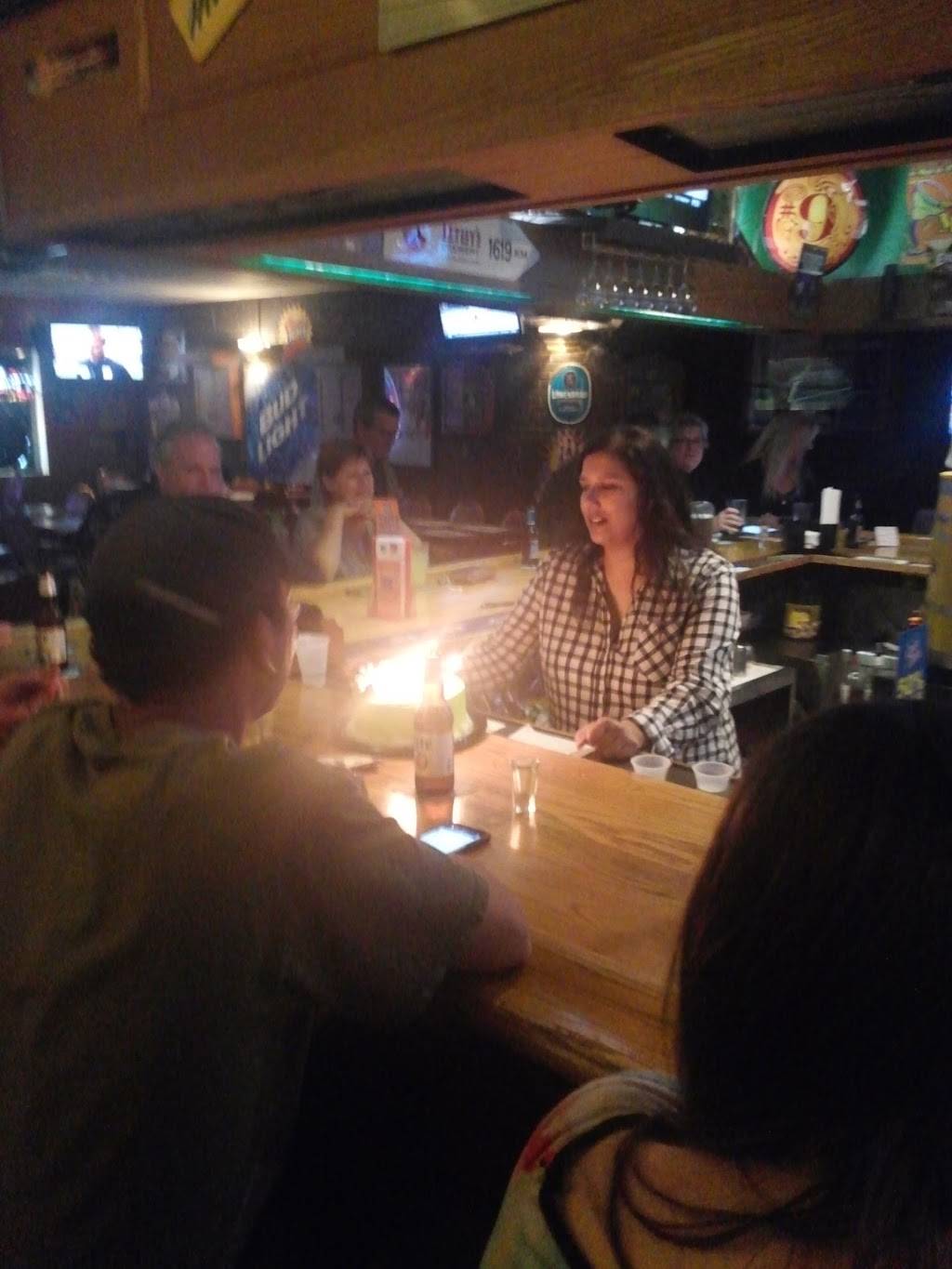 Quigleys Food & Drink | restaurant | 1602, 593 Columbia Turnpike, East Greenbush, NY 12061, USA | 5184772495 OR +1 518-477-2495