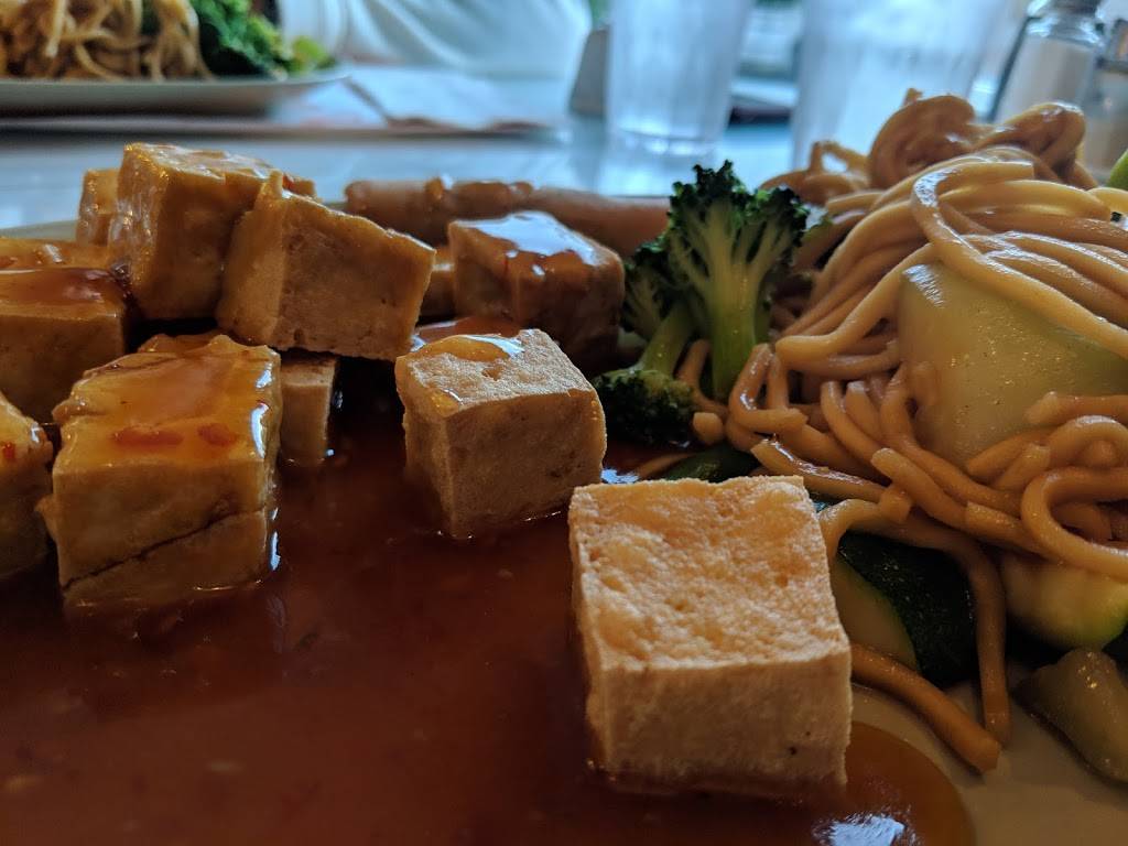 China Chef | restaurant | 7991 Old Redwood Hwy, Cotati, CA 94931, USA | 7076641004 OR +1 707-664-1004