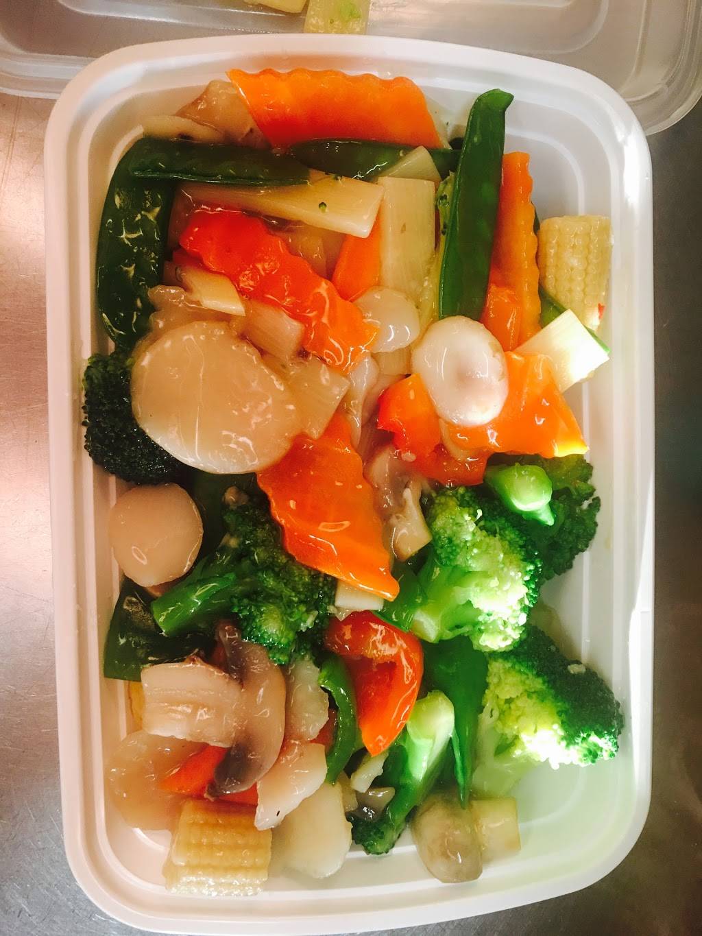 Takee Outee | restaurant | 3408 E Lake Rd S, Palm Harbor, FL 34685, USA | 7277873898 OR +1 727-787-3898