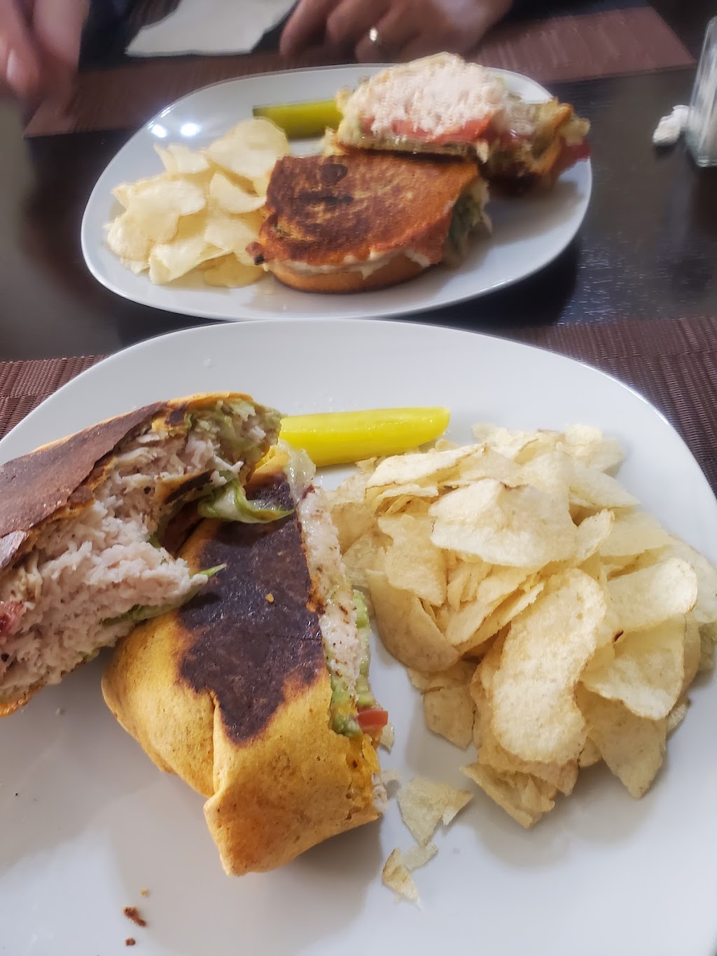 Tees Me Treat Me | restaurant | 105 W Main St, Trinidad, CO 81082, USA | 7198468634 OR +1 719-846-8634