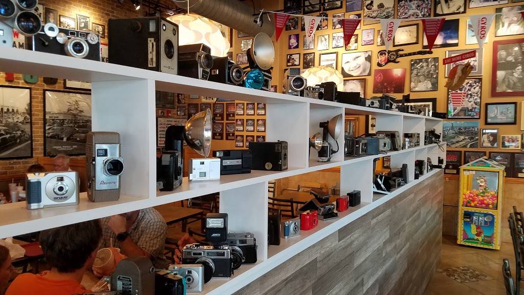 Photos Hotdogs | restaurant | 301 N Northwest Hwy, Palatine, IL 60067, USA | 8477051111 OR +1 847-705-1111