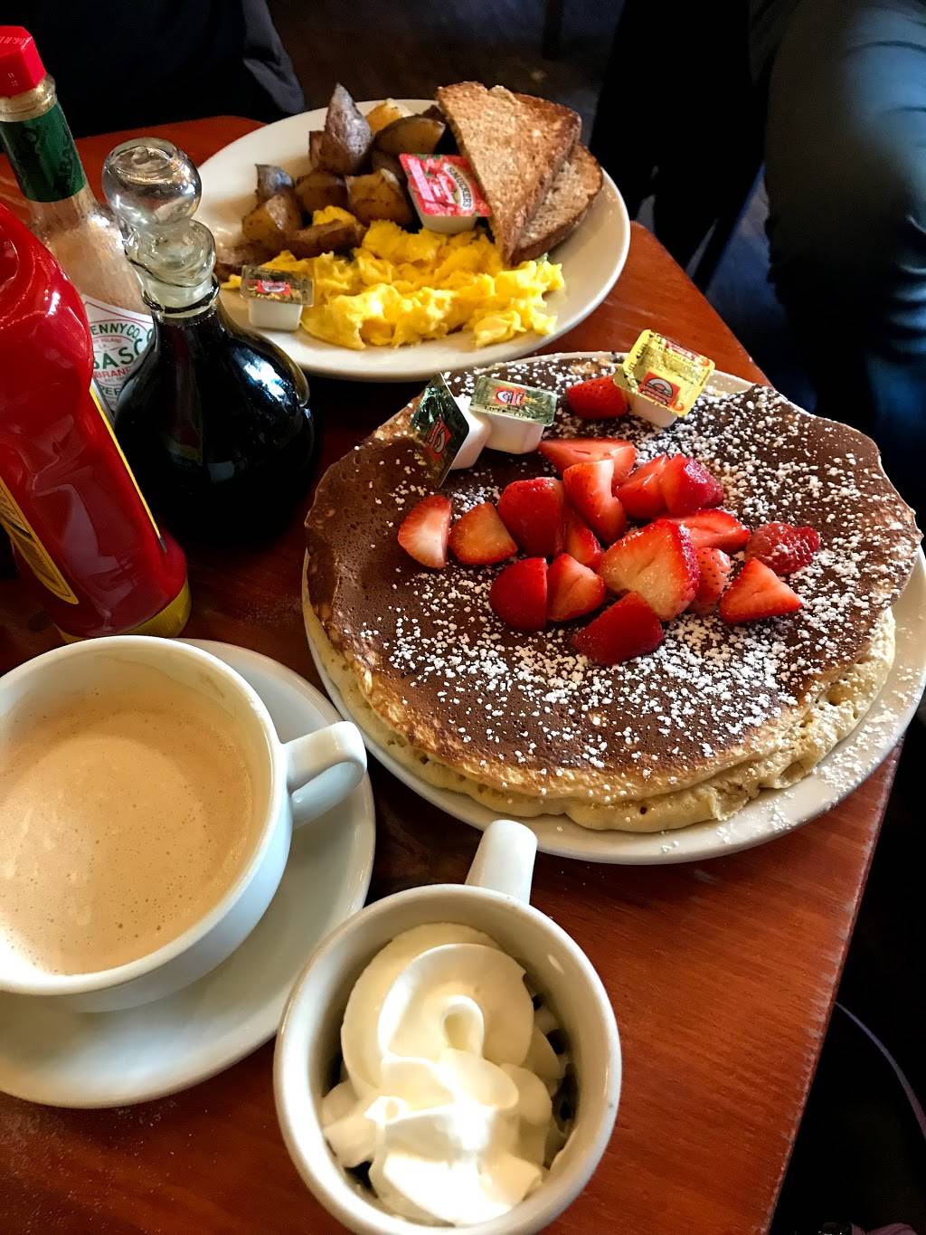 Runcible Spoon | cafe | 412 E 6th St, Bloomington, IN 47408, USA | 8123343997 OR +1 812-334-3997