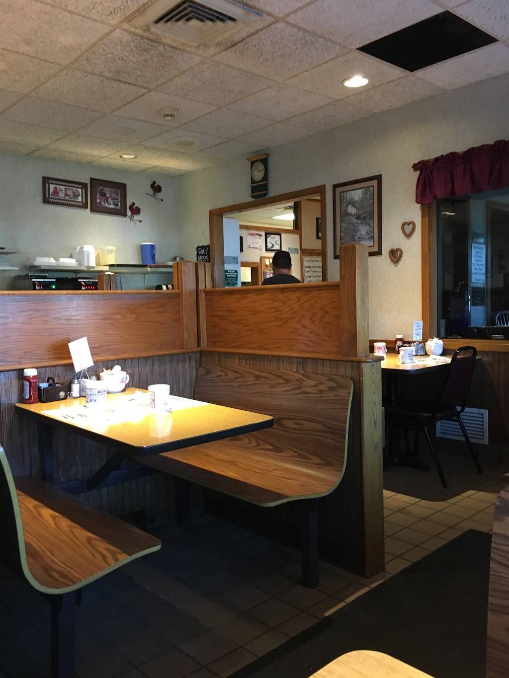 LaRues Family Restaurant | restaurant | 6375 Stadium Dr, Kalamazoo, MI 49009, USA | 2693757113 OR +1 269-375-7113