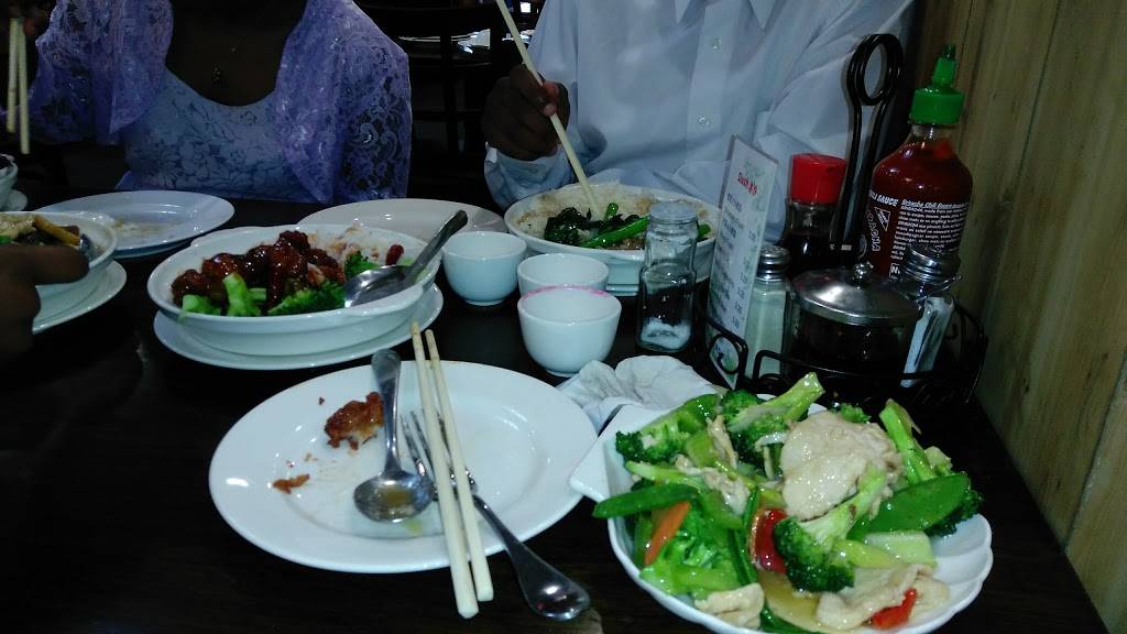 New Woks Kitchen | meal takeaway | 60-06 Kissena Blvd, Flushing, NY 11355, USA | 7183211111 OR +1 718-321-1111