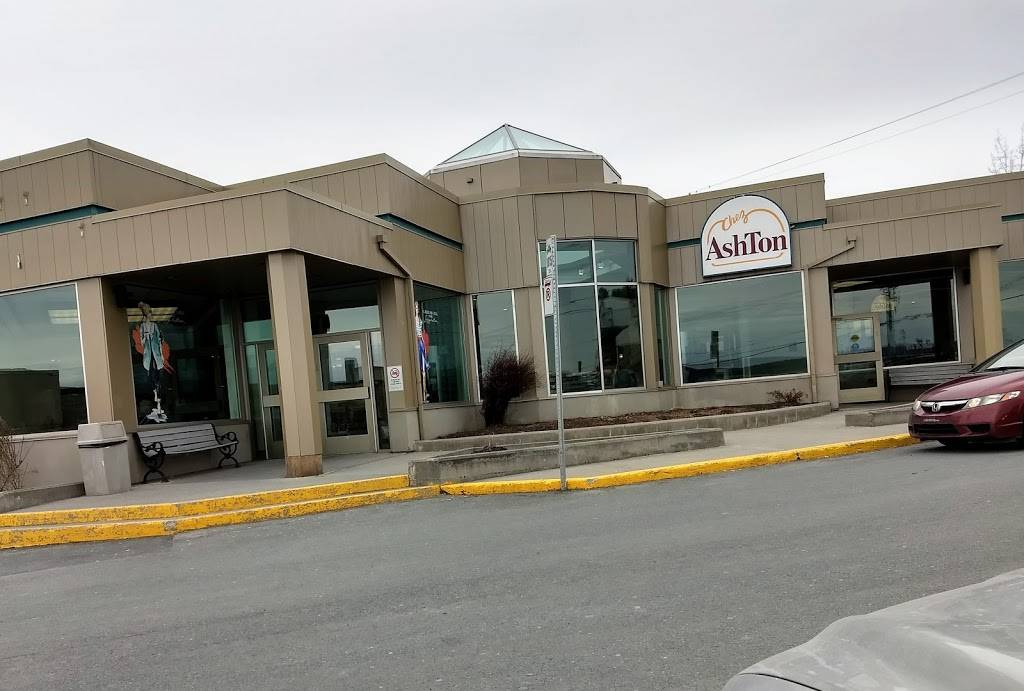 Chez Ashton | restaurant | 8585 Boulevard Lacroix, Saint-Georges, QC G5Y 5L6, Canada | 4182275205 OR +1 418-227-5205