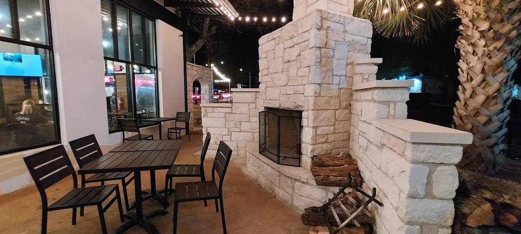 Thrive Craft House | restaurant | 519 W 37th St, Austin, TX 78705, USA | 5125025346 OR +1 512-502-5346