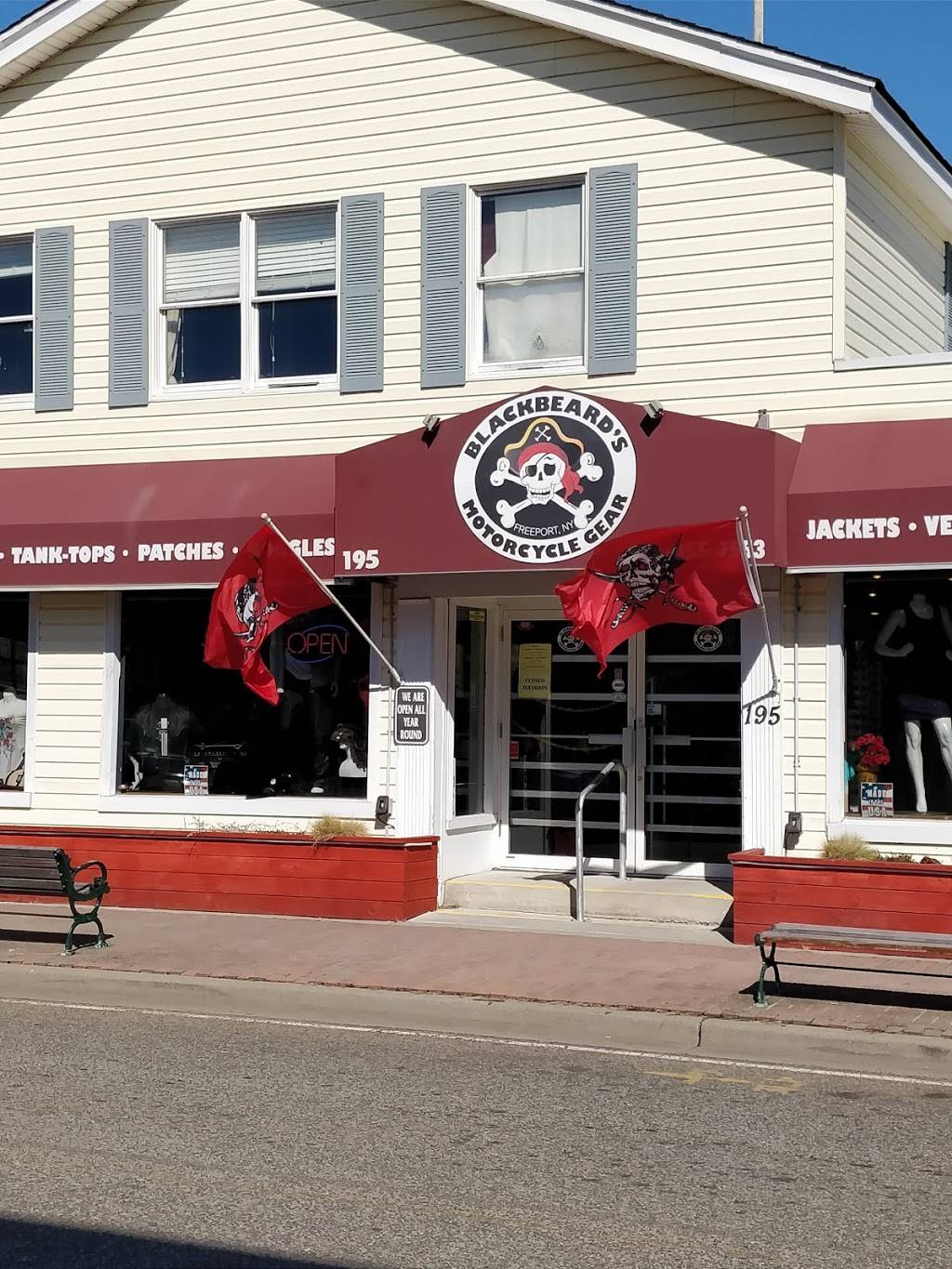 River House Grille | restaurant | 195 Woodcleft Ave, Freeport, NY 11520, USA | 5166085226 OR +1 516-608-5226