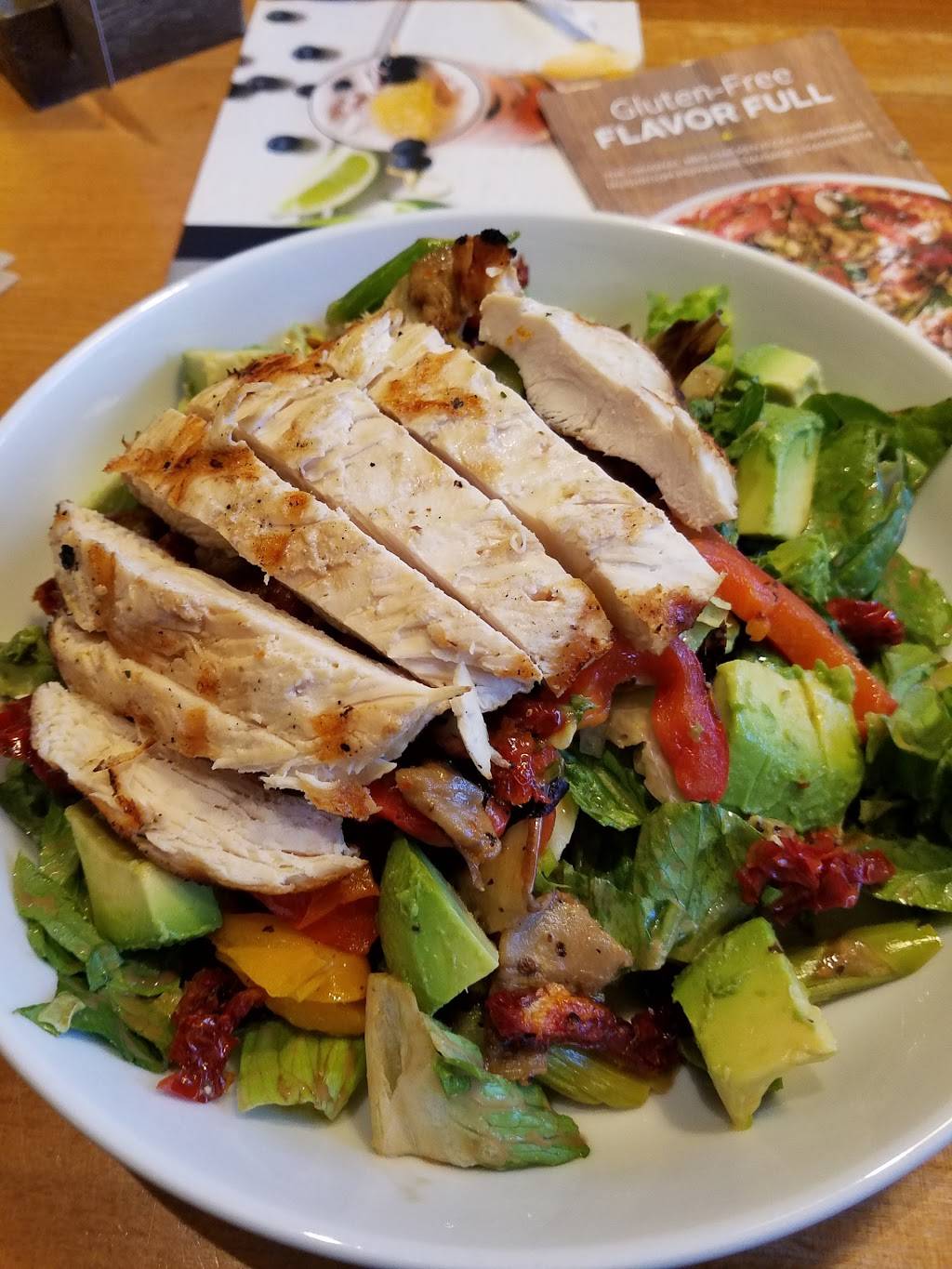 California Pizza Kitchen at Smith Haven Mall | restaurant | 618 Smith Haven Mall, Lake Grove, NY 11755, USA | 6313829610 OR +1 631-382-9610