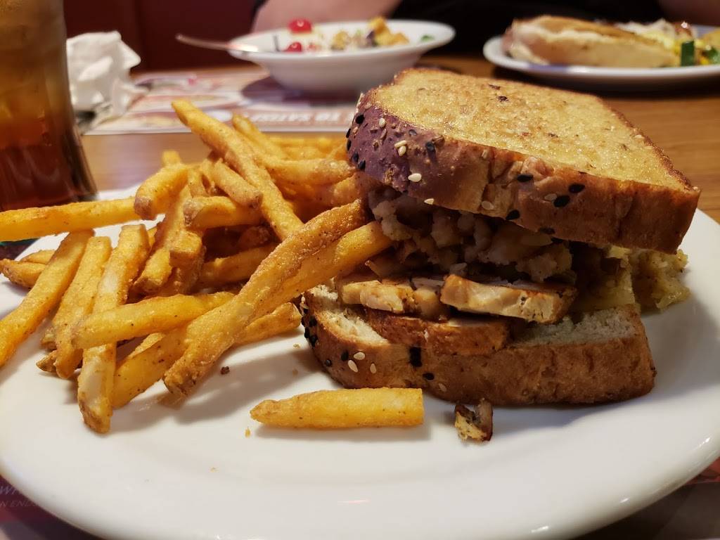 Dennys | restaurant | 2490 N Post Rd, Indianapolis, IN 46219, USA | 3178995198 OR +1 317-899-5198