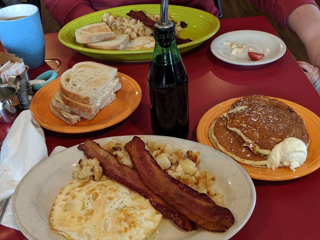 Ricks Restaurant | meal takeaway | 240 York St, York, ME 03909, USA | 2076060556 OR +1 207-606-0556