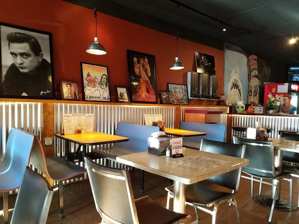 Rock and Roll BBQ | restaurant | 68 N Main St, Warsaw, NY 14569, USA | 5857868484 OR +1 585-786-8484