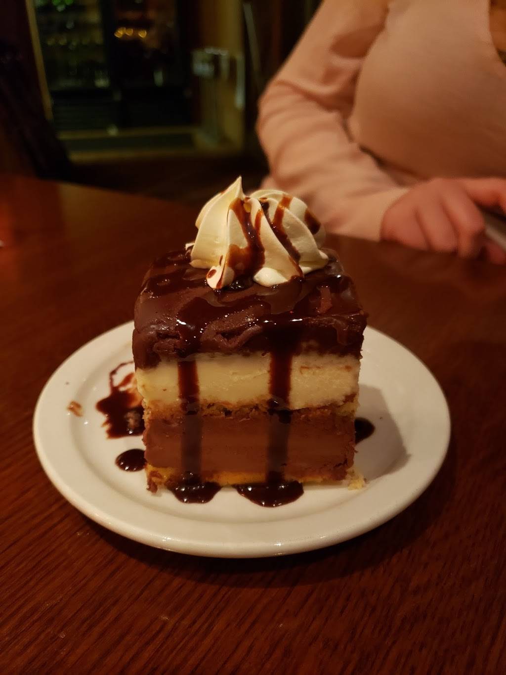 Carmines Steak House | restaurant | 1809, 1809, 20, S 4th St, St. Louis, MO 63102, USA | 3142411631 OR +1 314-241-1631