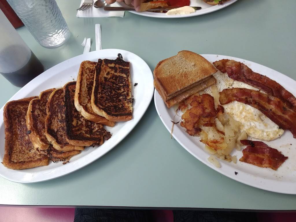 Mayflower Lunch | restaurant | 622 W Broad St, Bethlehem, PA 18018, USA | 6106918111 OR +1 610-691-8111