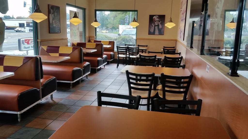KFC | restaurant | 812 Westacre Rd, West Sacramento, CA 95691, USA | 9163710570 OR +1 916-371-0570