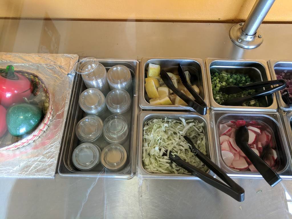 Pollos El Compa | restaurant | 21530 Bear Valley Rd, Apple Valley, CA 92308, USA | 7602408610 OR +1 760-240-8610