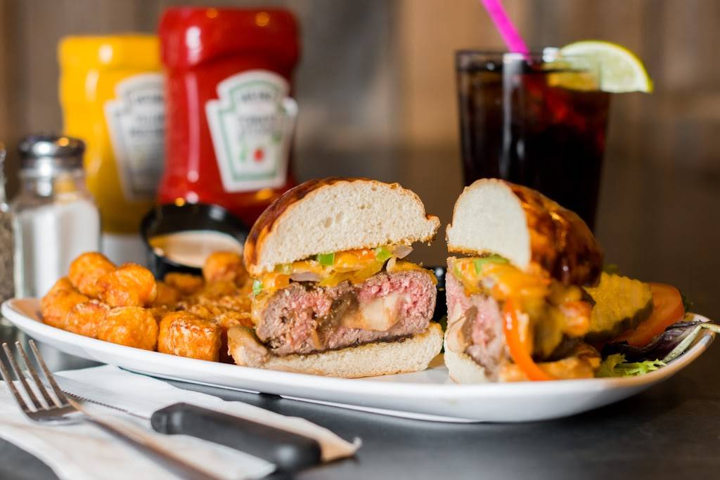 Jerseys Bar & Grill | restaurant | 6449 Concord Blvd, Inver Grove Heights, MN 55076, USA | 6514554561 OR +1 651-455-4561