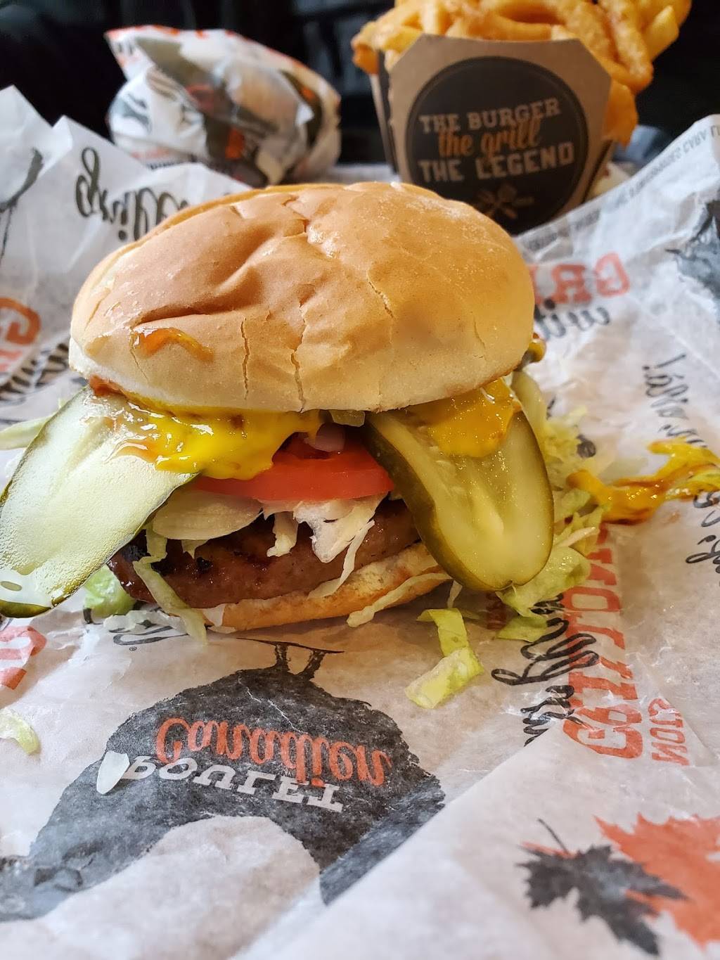 Harveys | restaurant | 200 Chemin de la Gare, Saint-Sauveur, QC J0R 1R6, Canada | 4502279279 OR +1 450-227-9279